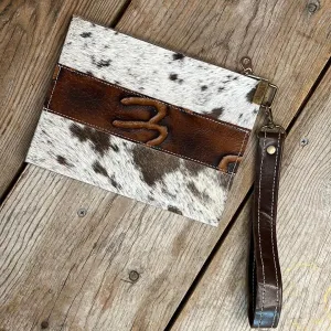 117 Make-up bag - Chocolate & White w/ Burnt Brands