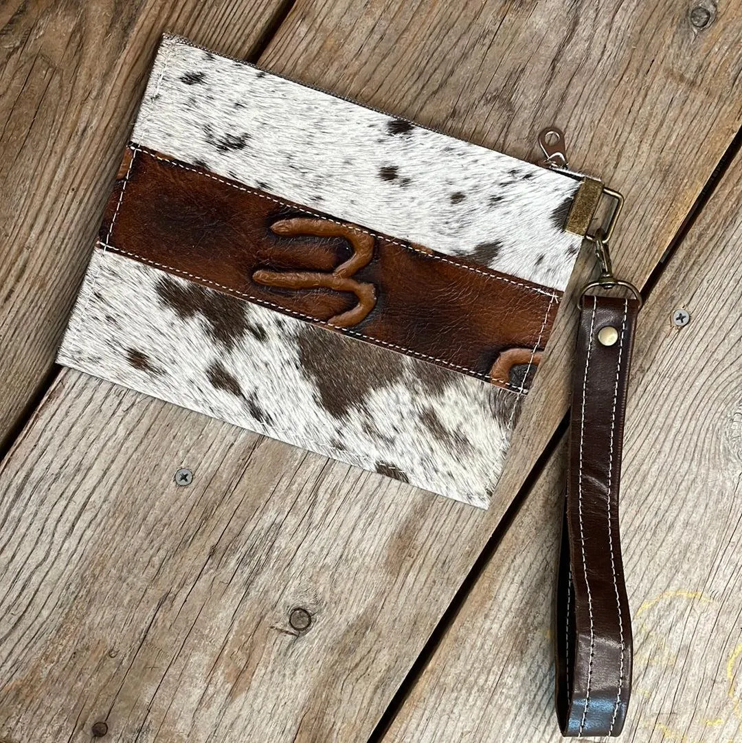 117 Make-up bag - Chocolate & White w/ Burnt Brands