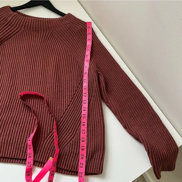ATHLETA Rockland Sweater in Havana Brown RibbedKnit Size L