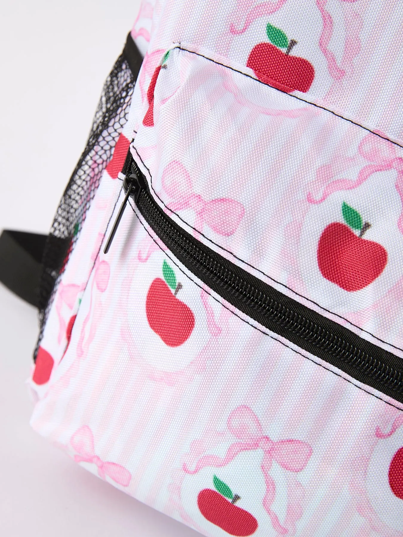 Back-to-school Apple Schoolbag