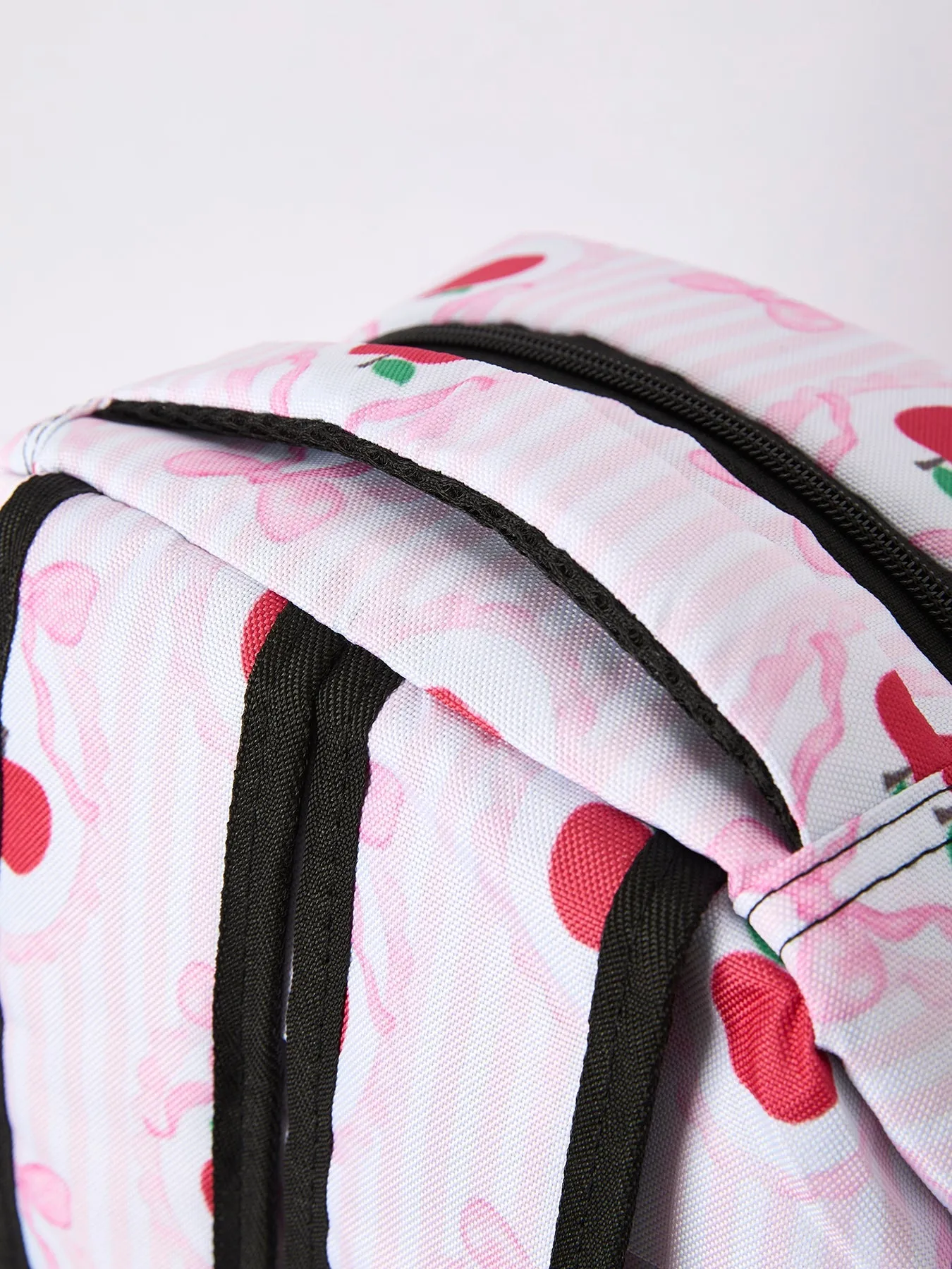 Back-to-school Apple Schoolbag