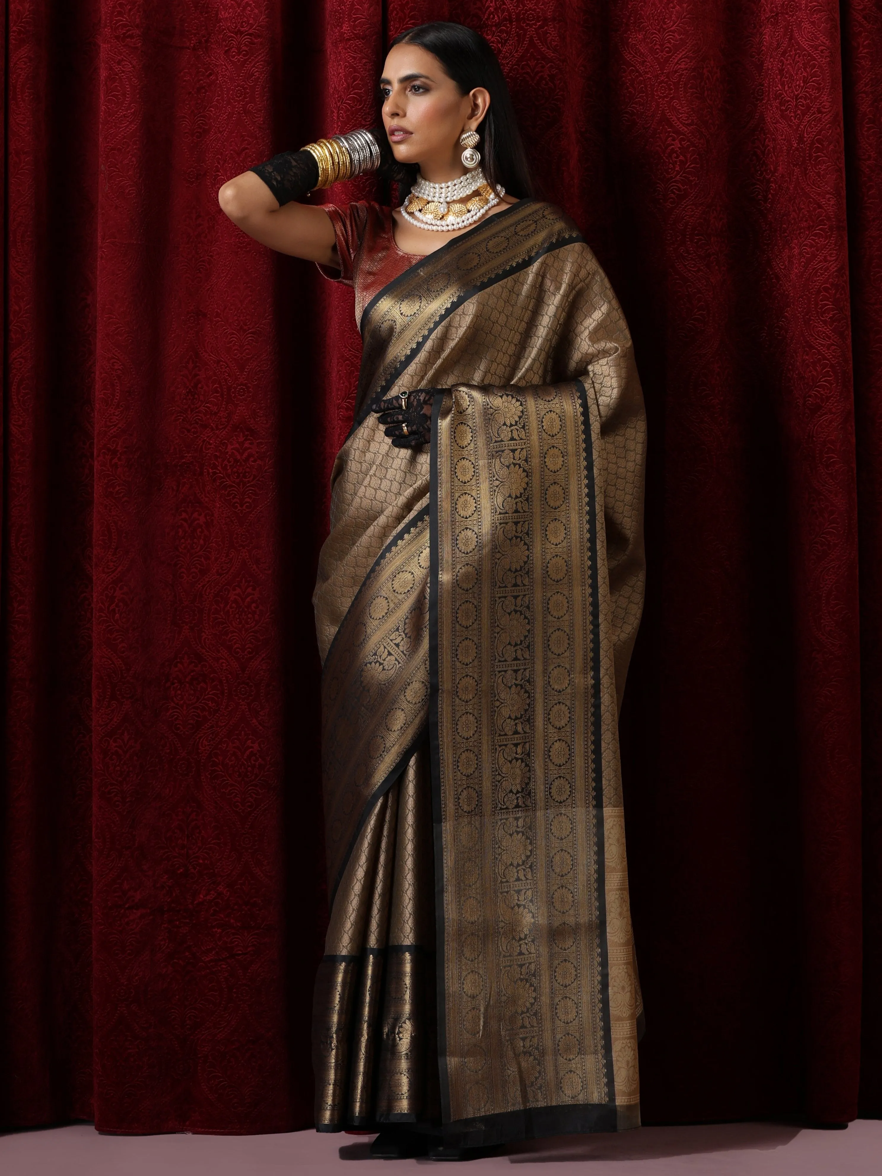 Beige Jacquard Saree with Black Border with Blouse Fabric