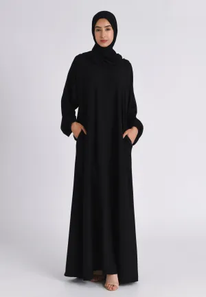 Black Closed Abaya with Zip Pockets & Cuff Sleeves