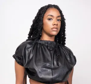 BLACK ESSENCE