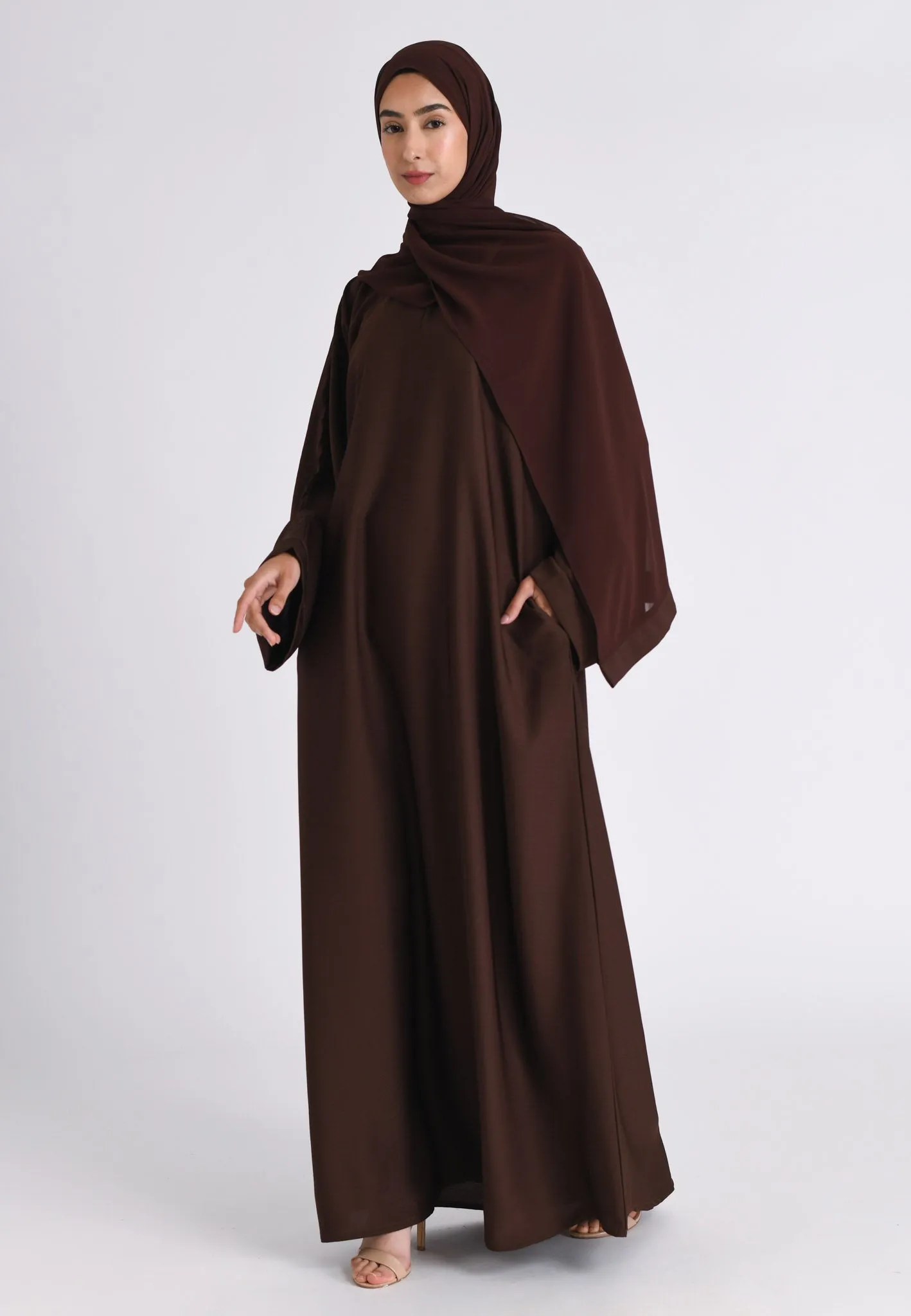 Brown Textured Abaya With Zip Pockets (Premium)