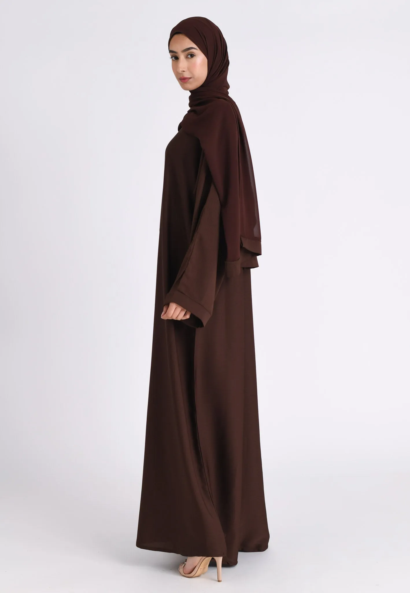 Brown Textured Abaya With Zip Pockets (Premium)