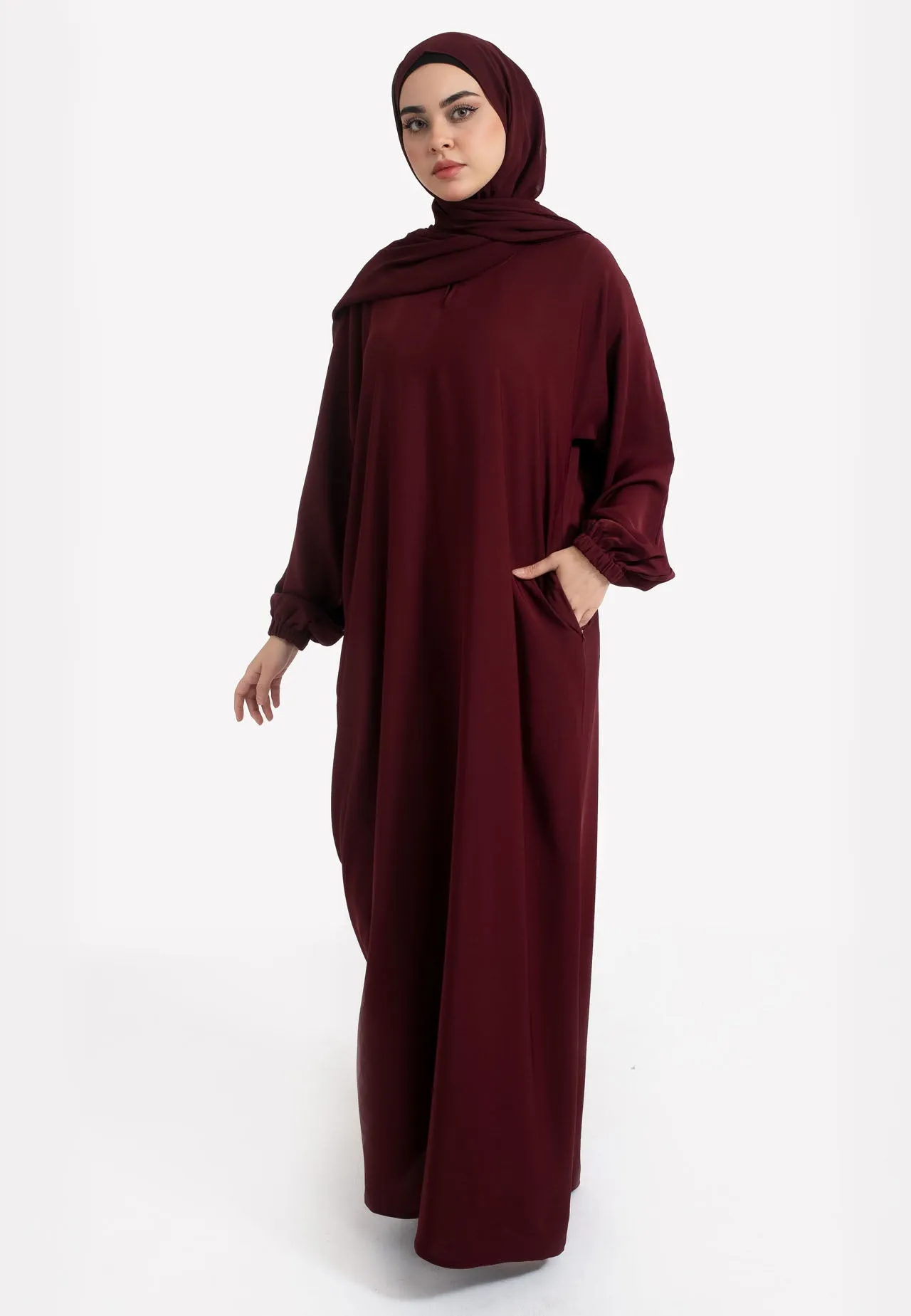 Burgundy Closed Abaya with Zip Pockets & Cuff Sleeves
