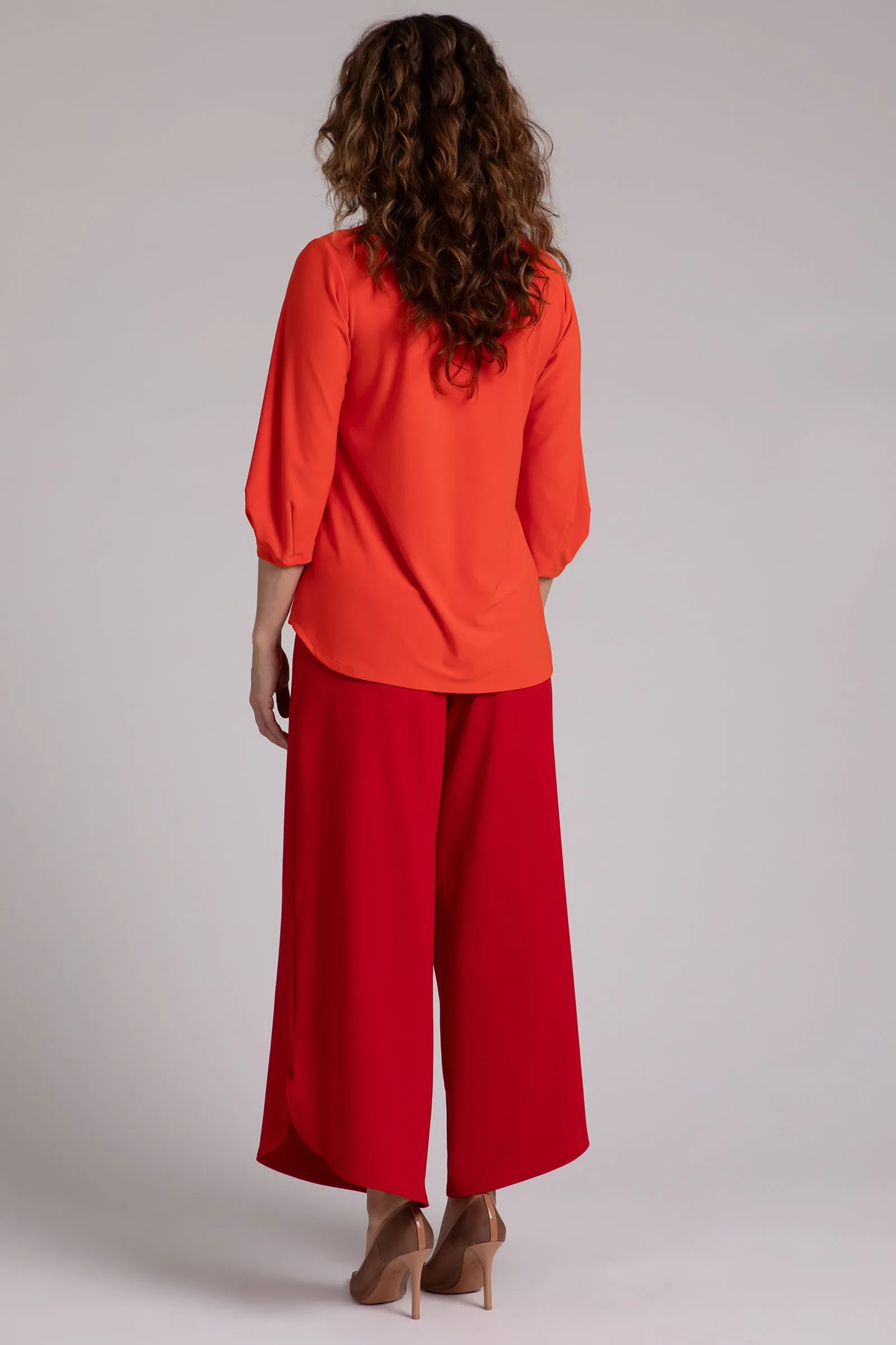 Classic Fit Lantern Top