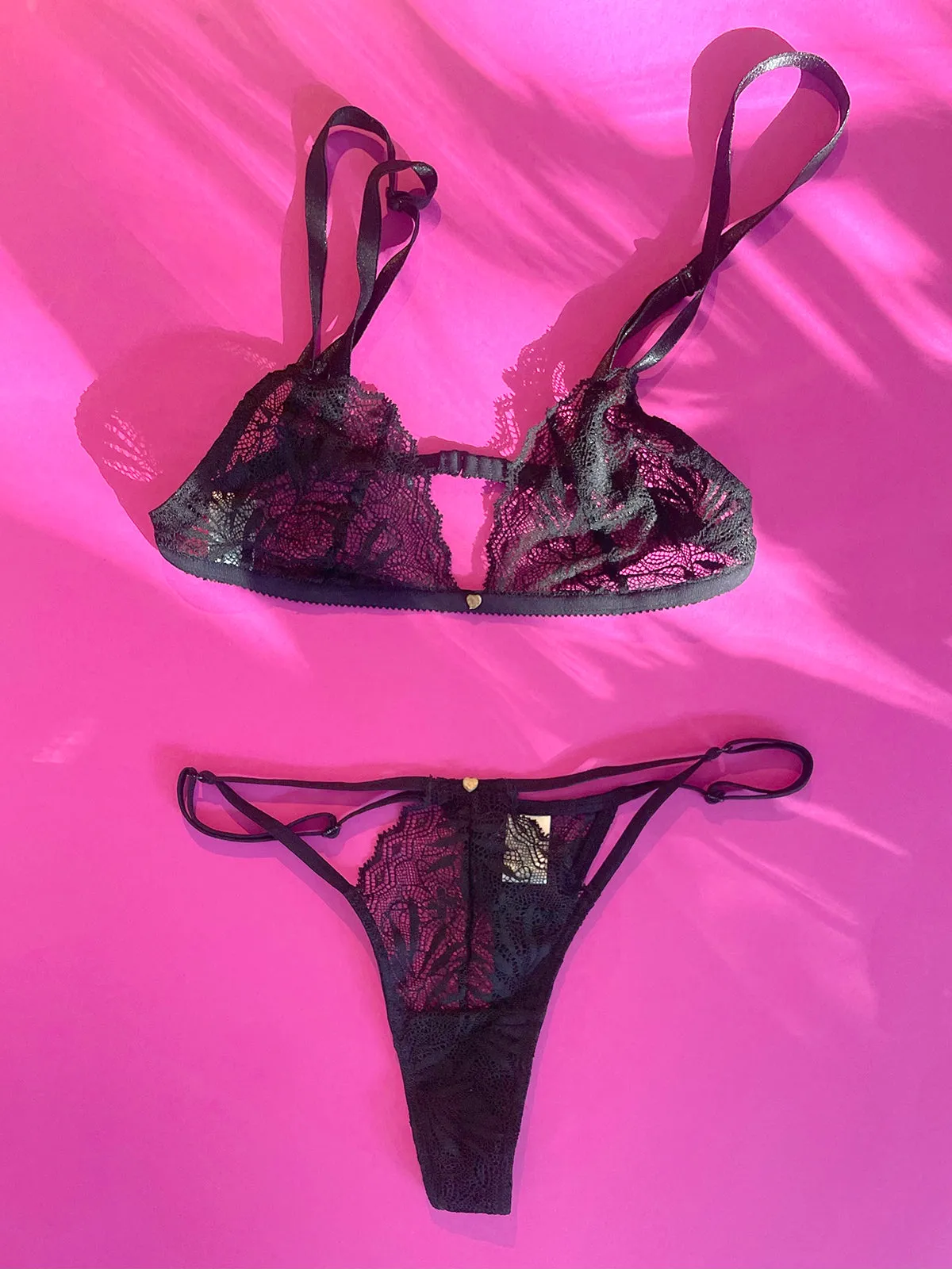 Clo: Selva Lace Adjustable Thong - Black