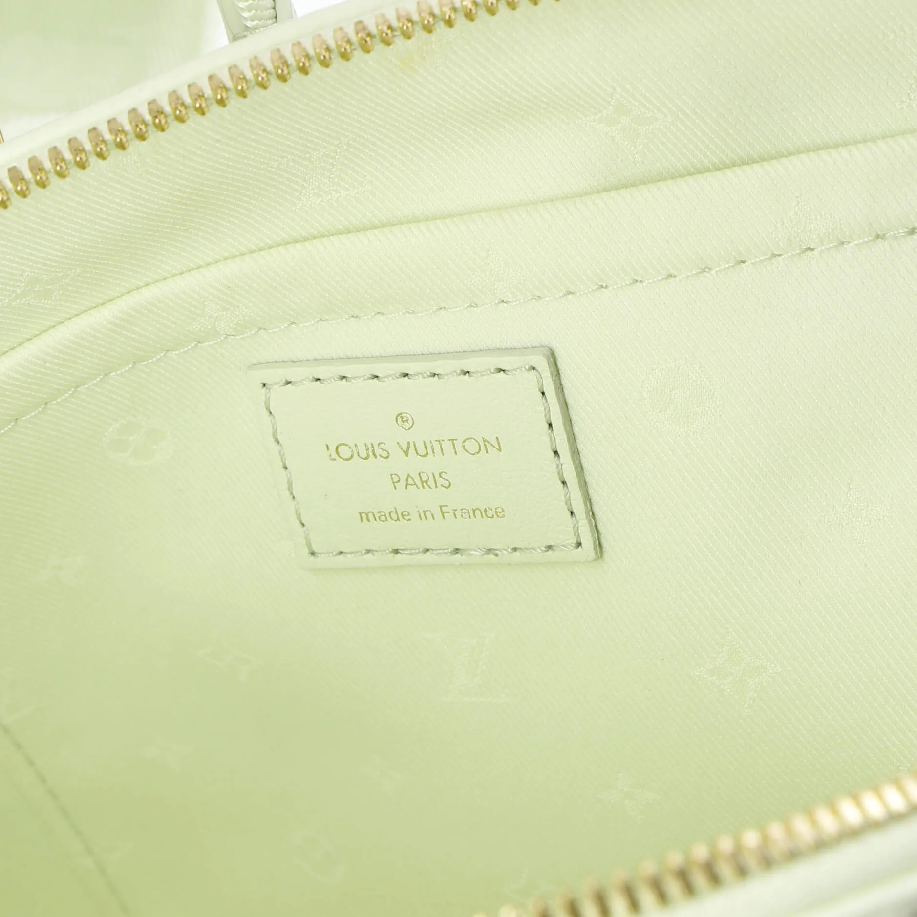 Designer Alma Handbag Bubblegram Leather BB