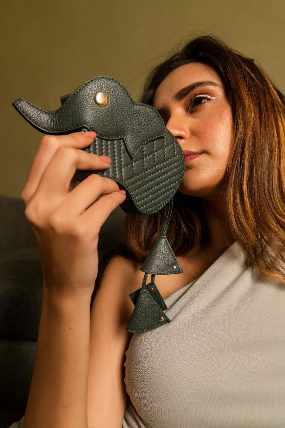 Hathi Batua In Bottle Green
