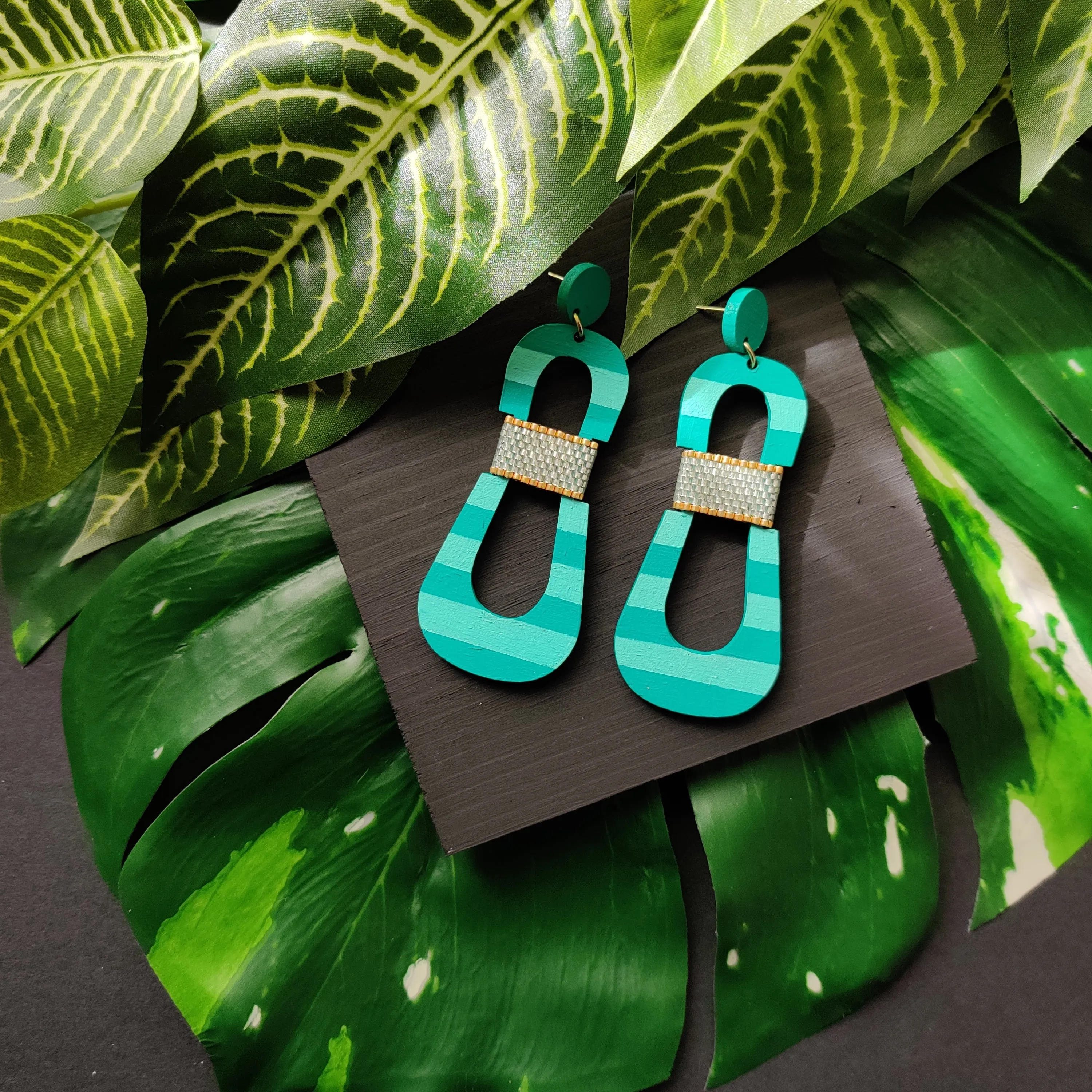 HOURGLASS EARRINGS | PASTEL AQUA