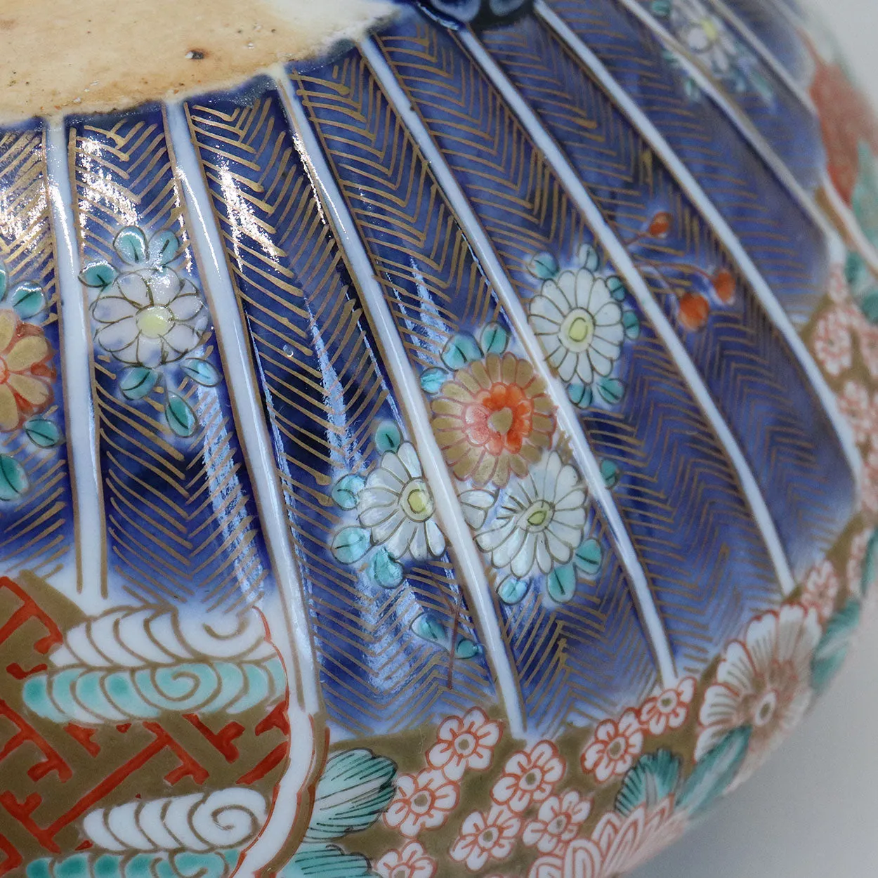 Japanese Meiji Porcelain Imari Ram Lid Incense Burner or Censer (Koro)
