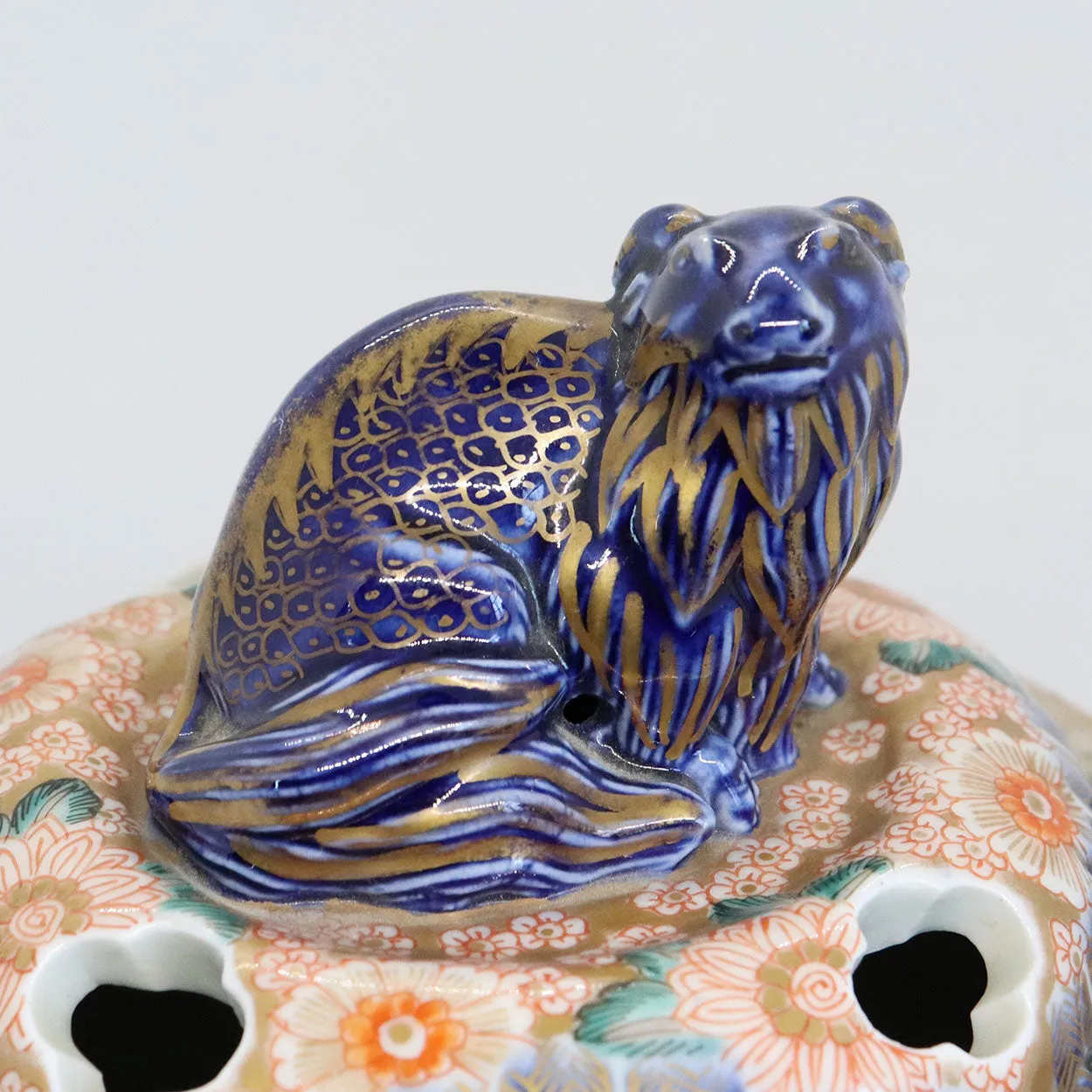 Japanese Meiji Porcelain Imari Ram Lid Incense Burner or Censer (Koro)