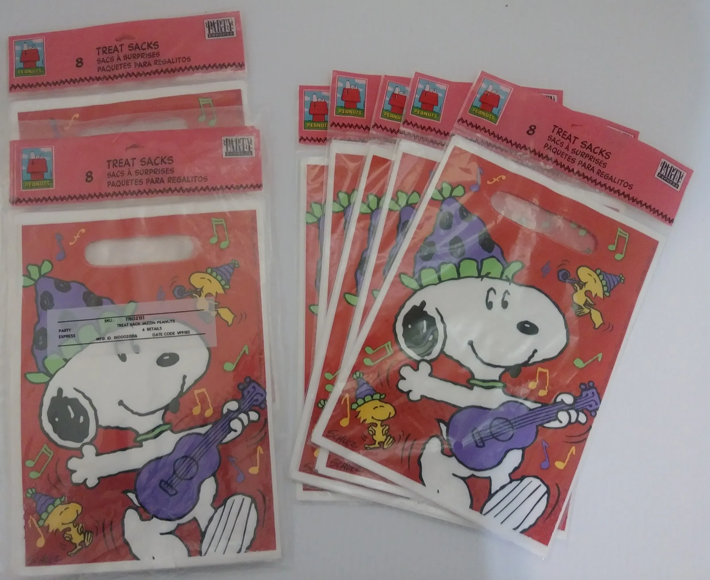 Lot Of 101 Peanuts Jazzin Snoopy Birthday Party Treat Sacks, Goody Bags