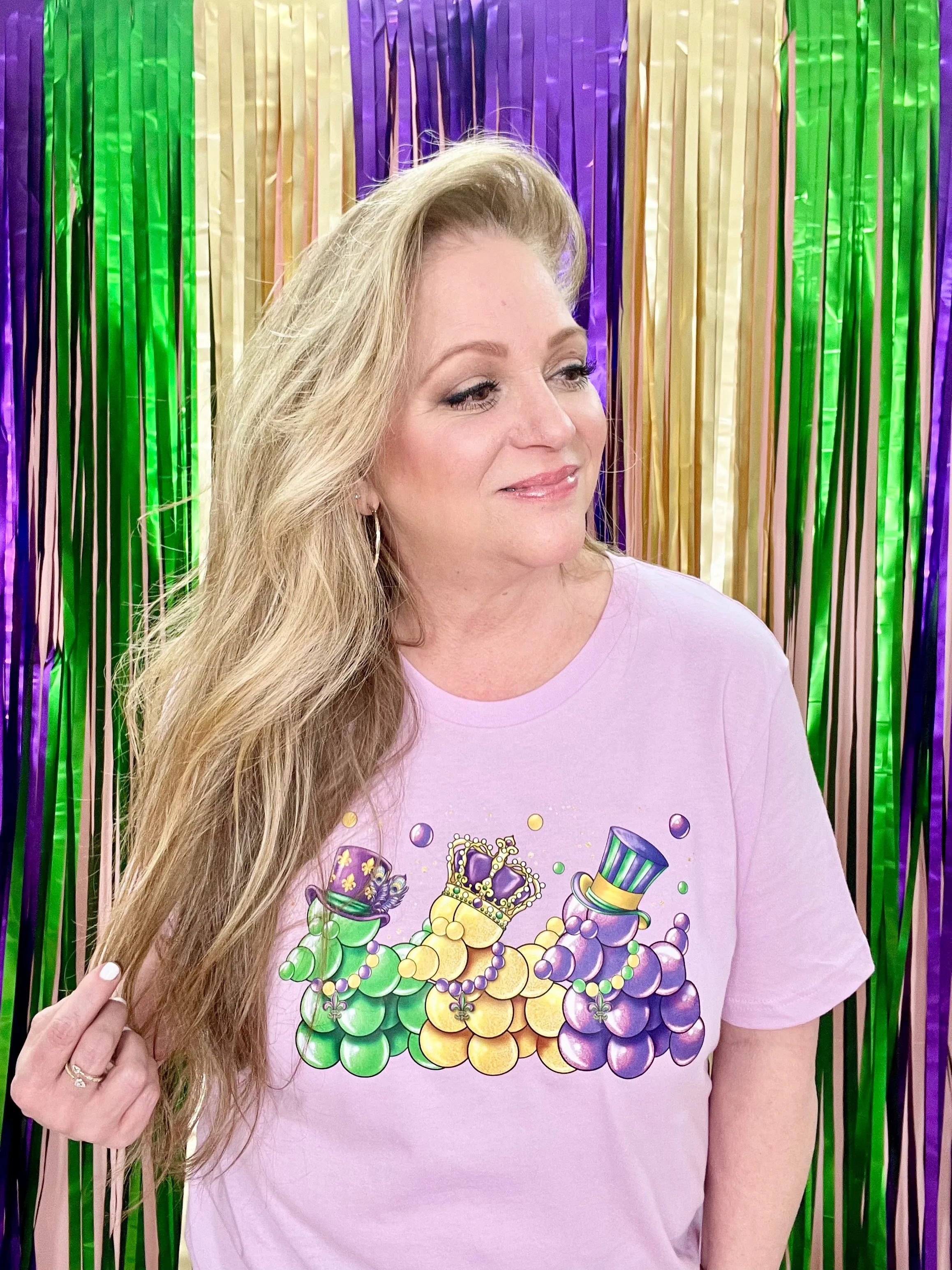 Mardi Gras Bead Dog Graphic T-Shirt