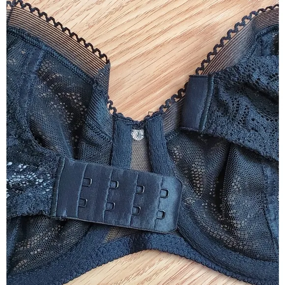 NWT Chantelle c Jolie floral lace demi underwire bra black romantic adjustable