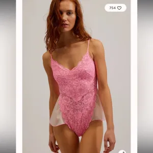 NWT Maid To Wear Bodysuit In Rose Quartz