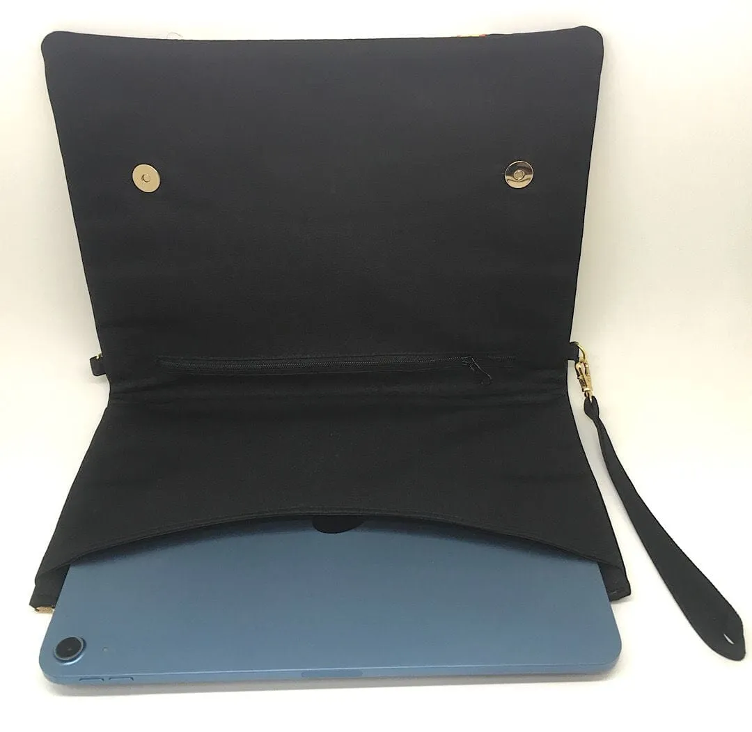Ookii Kuukou Large Folding Wristlet Clutch 5039E