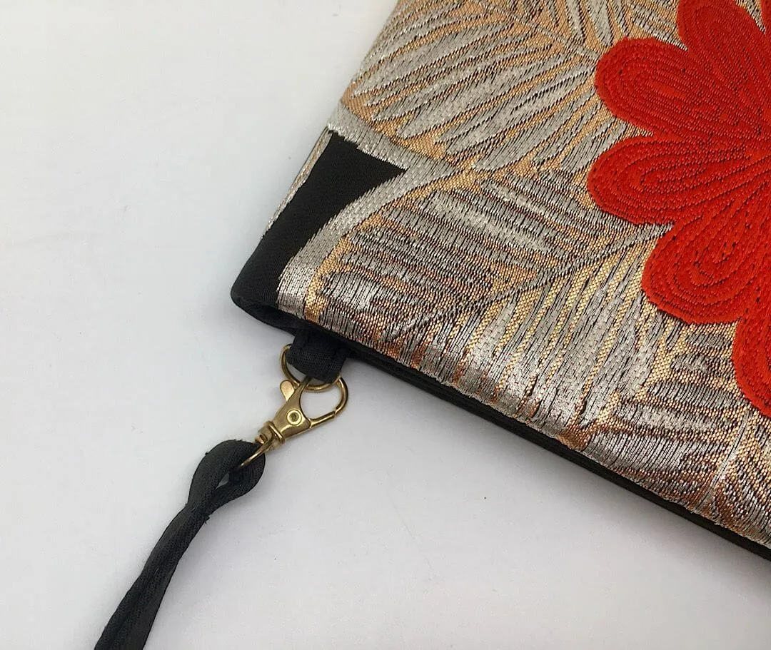 Ookii Kuukou Large Folding Wristlet Clutch 5100B
