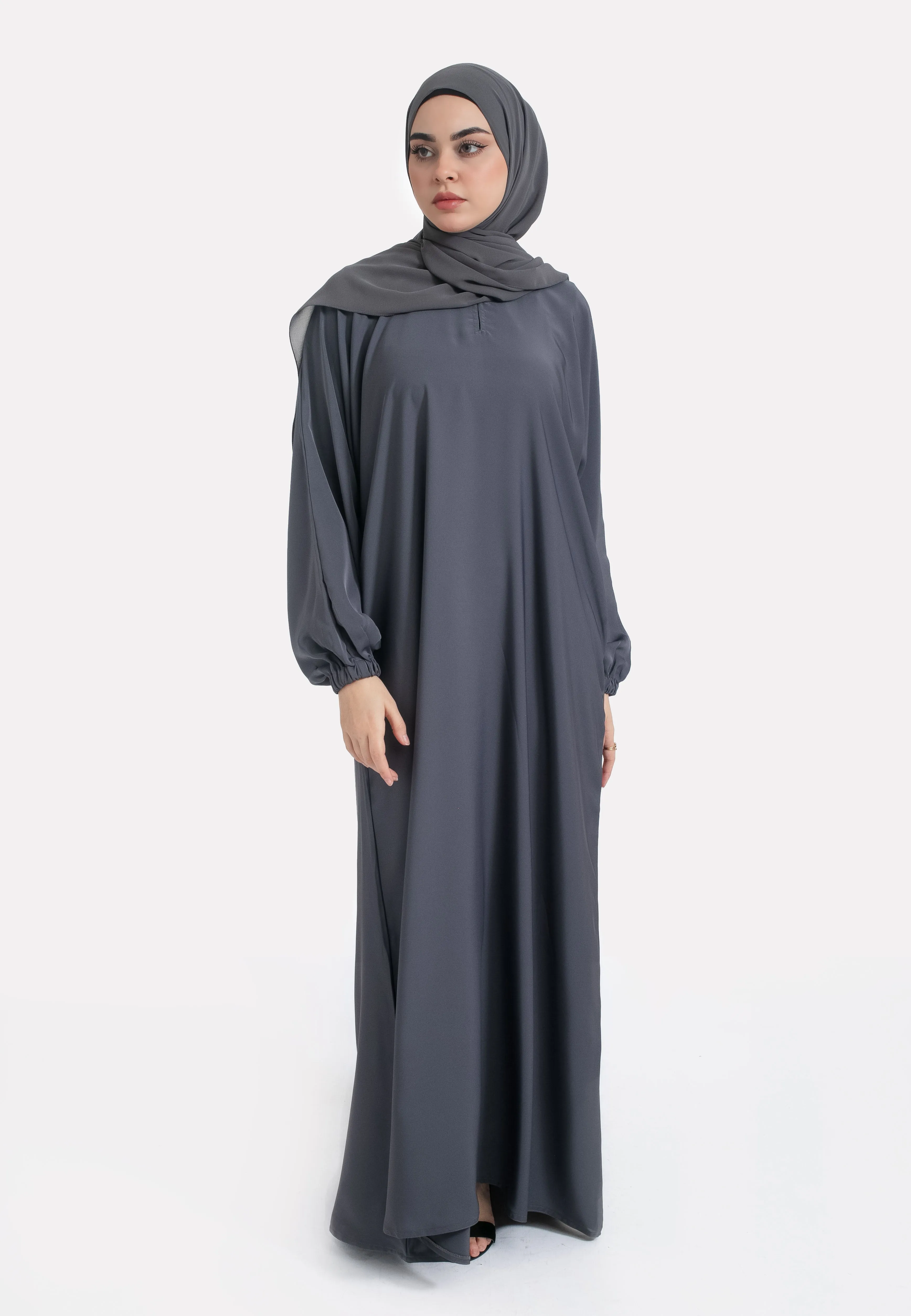 Pebble Grey Closed Abaya with Zip Pockets & Cuff Sleeves
