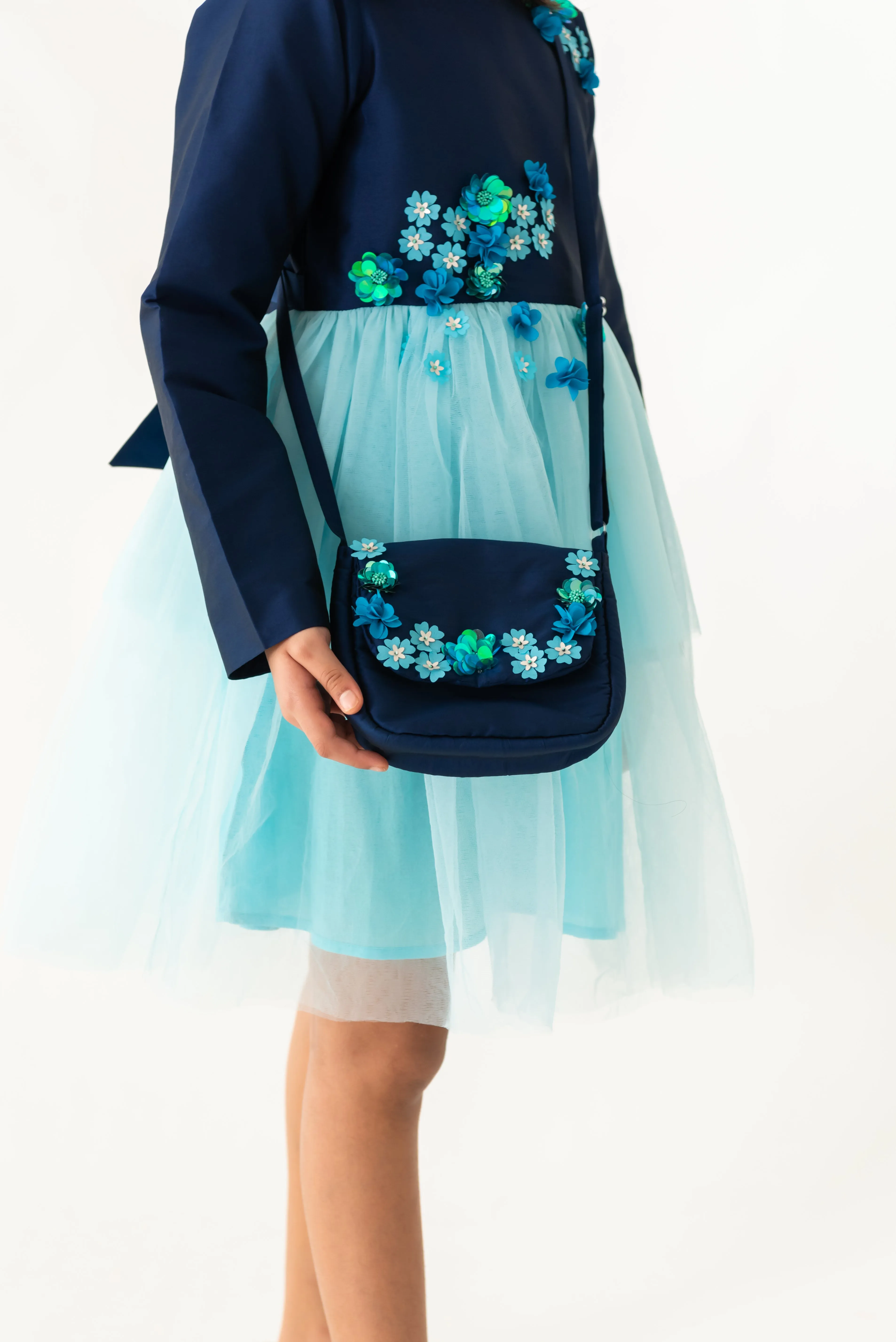Peony sling bag