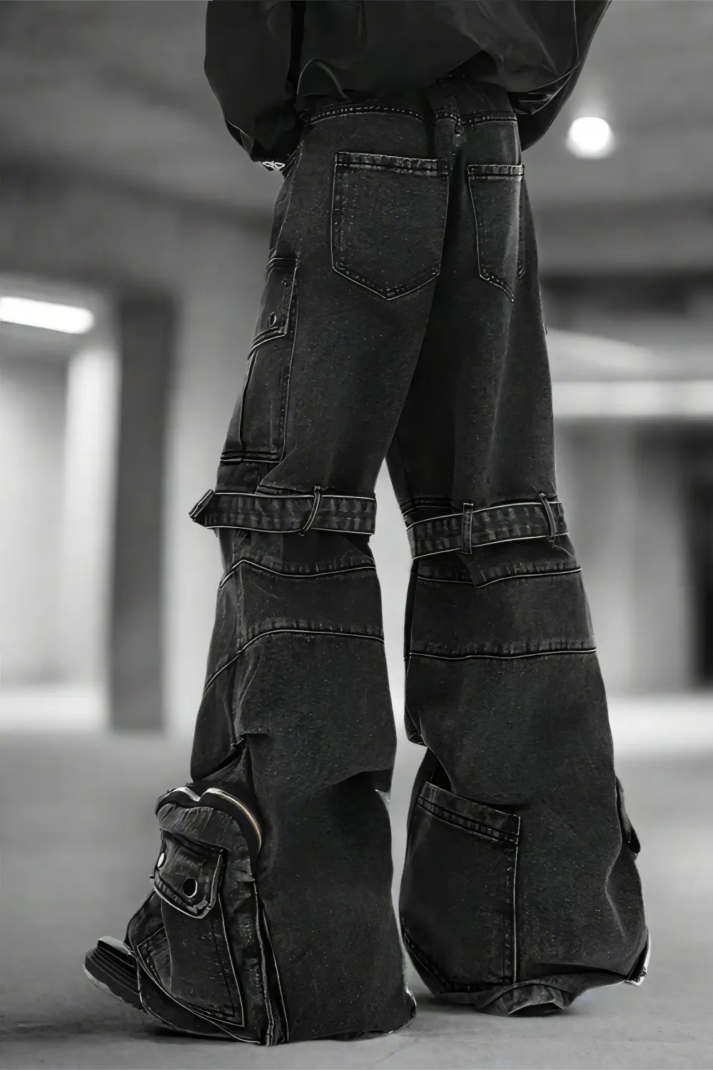 Shadow Strapped Multi-Pocket Cargo Jeans