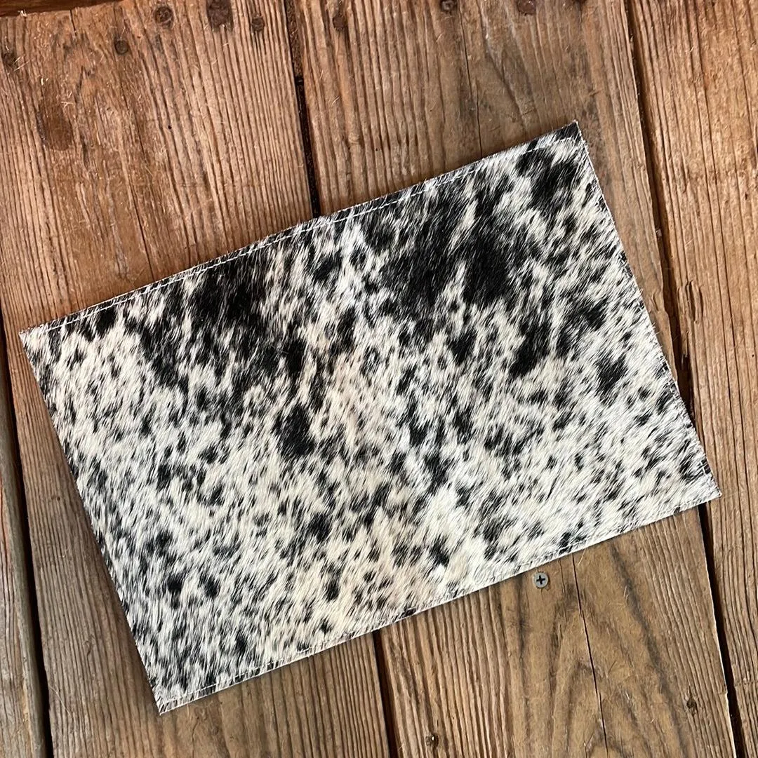 Small Notepad Cover - Black & White w/ No Embossed
