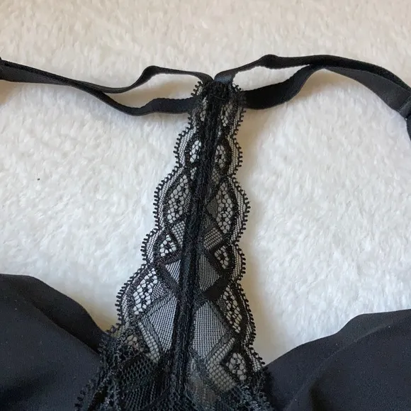 TRUE &amp; Co True Body Wireless Racerback Bralette