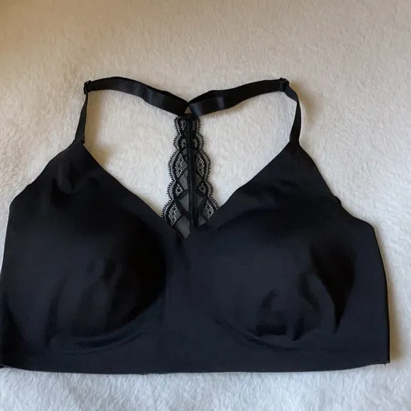 TRUE &amp; Co True Body Wireless Racerback Bralette