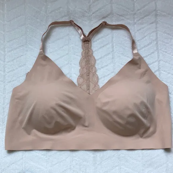 TRUE &amp; Co True Body Wireless Racerback Bralette