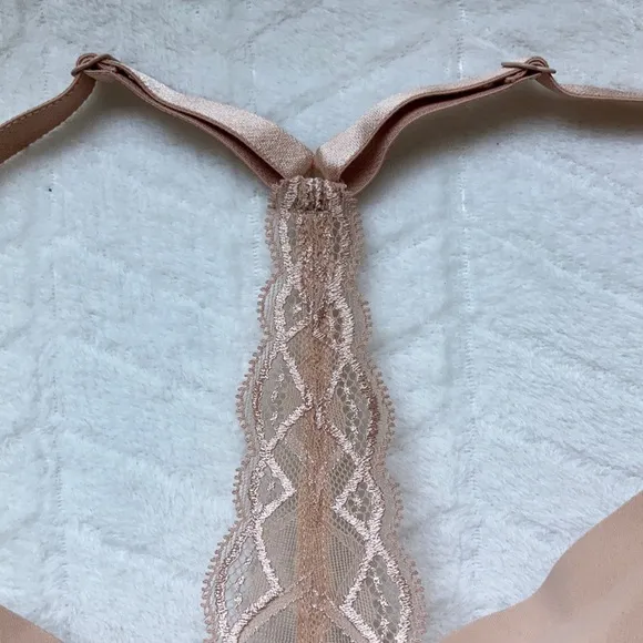TRUE &amp; Co True Body Wireless Racerback Bralette