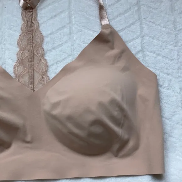 TRUE &amp; Co True Body Wireless Racerback Bralette