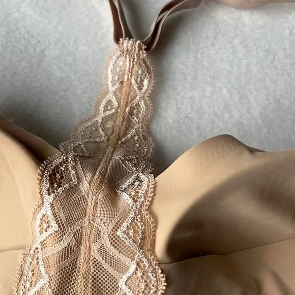 TRUE &amp; Co True Body Wireless Racerback Bralette