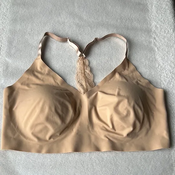 TRUE &amp; Co True Body Wireless Racerback Bralette