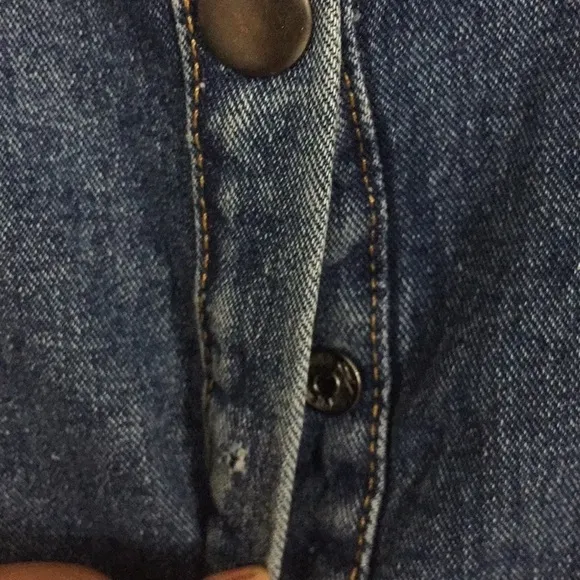 ✨Urban Outfitters Button BDG Front Denim Mini Skirt✨