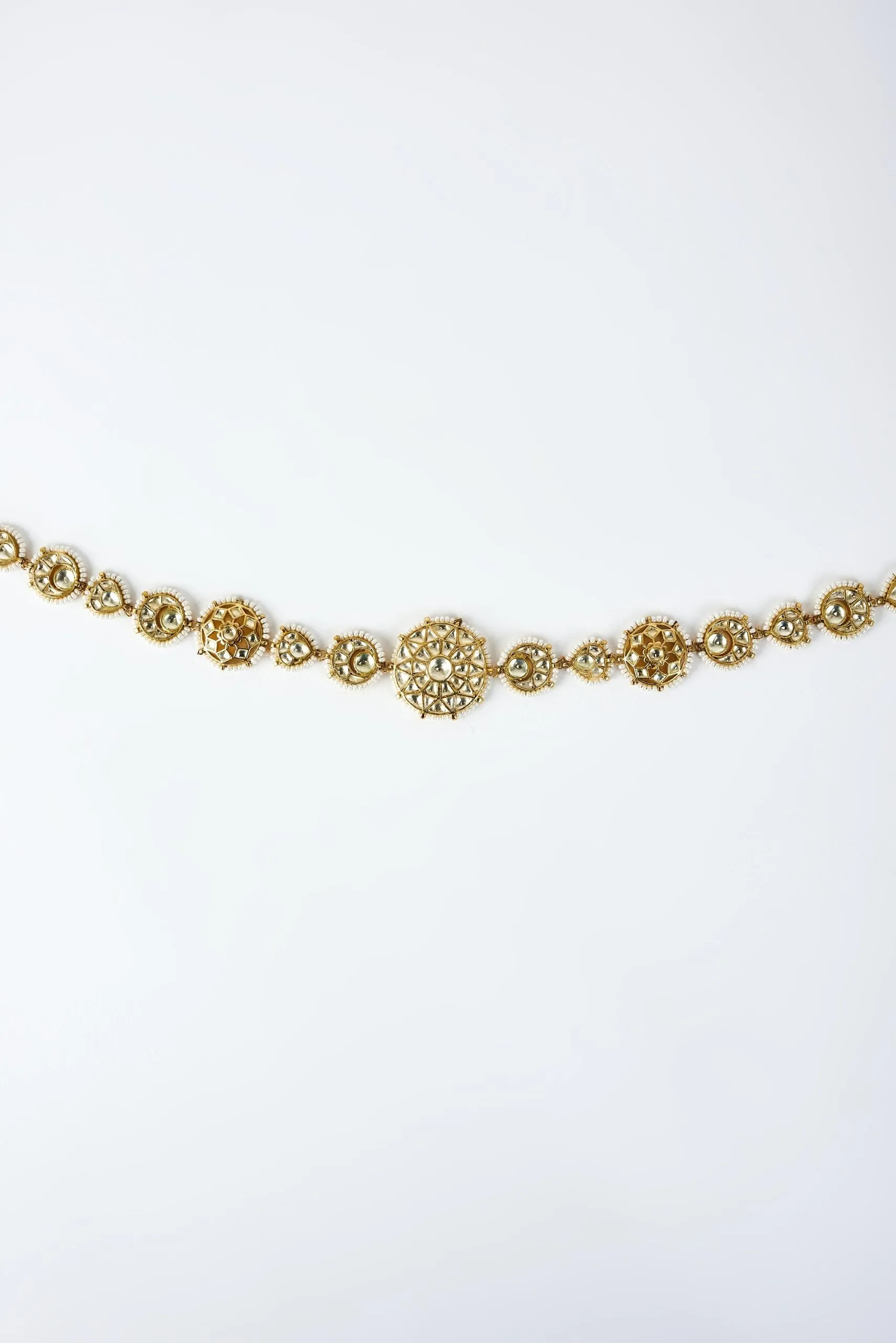 vivinia BY VIDHI MEHRA Saadgi Gold Plated Kundan, Polki Womens Maathapatti (Freesize)